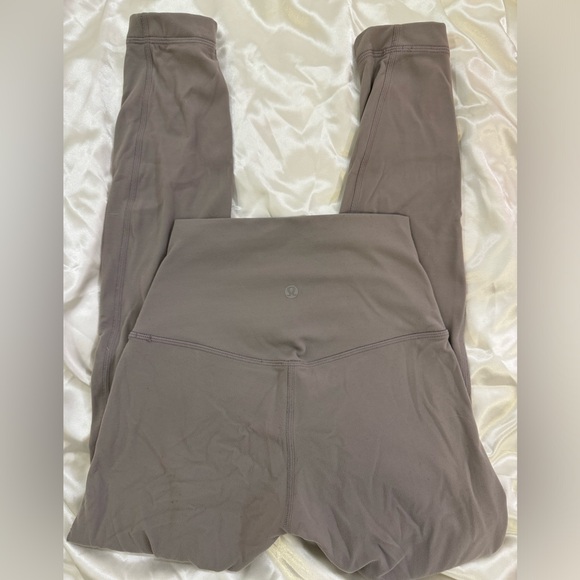 Light grey lululemon align leggings - Picture 2 of 6